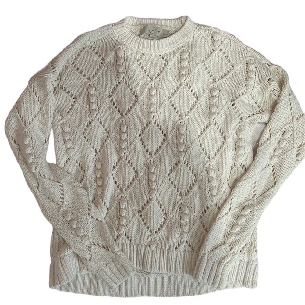 Beautiful detailed white loft sweater